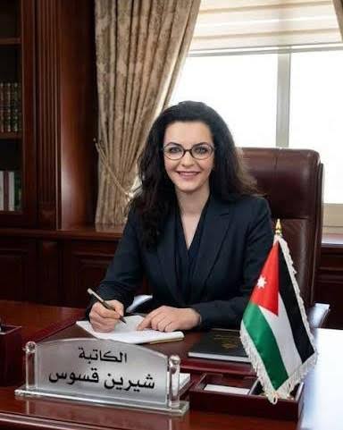 ألف مبروك، منها للأعلى !