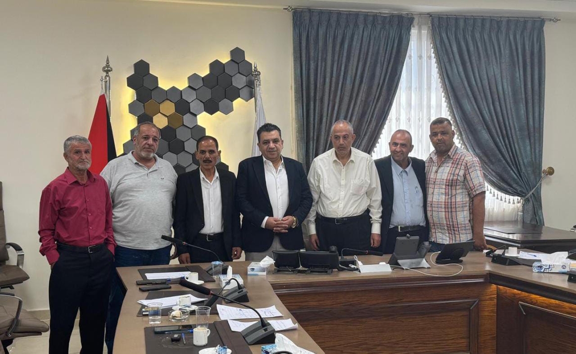 متابعة نيابية تُثمر عن اتفاق لحفظ حقوق أصحاب محلات مجمع المحطة