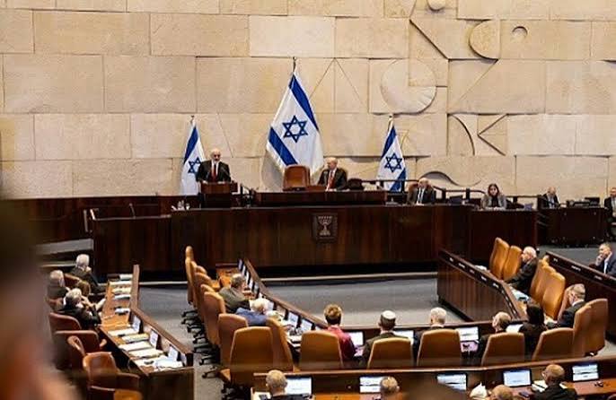 الكنيست يمنع القائمة العربية من الترشح للانتخابات الاسرائيلية المقبلة