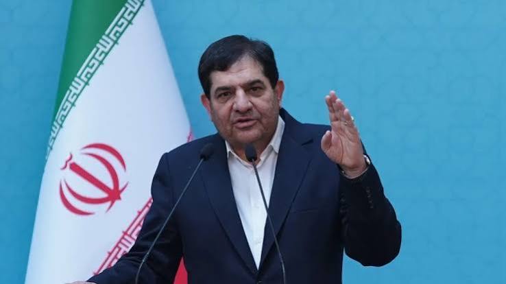 طهران تهدد بتعطيل حركة الطيران في المنطقة بعد تعليق رحلاتها