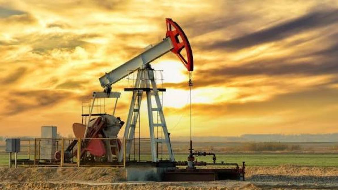 النفط فوق الـ100 دولار وسط استمرار المخاوف الأمنية في الشرق الأوسط