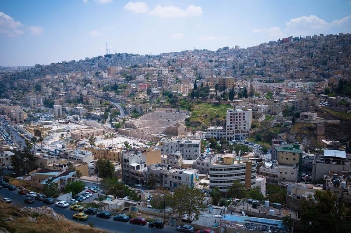 الخميس .. أجواء خريفية لطيفة وزخات مطرية خفيفة