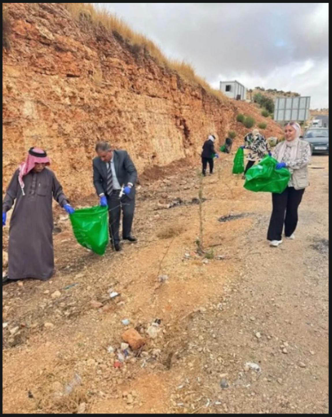 البيئة تنفذ حملات نظافة وأنشطة توعوية في مختلف المحافظات